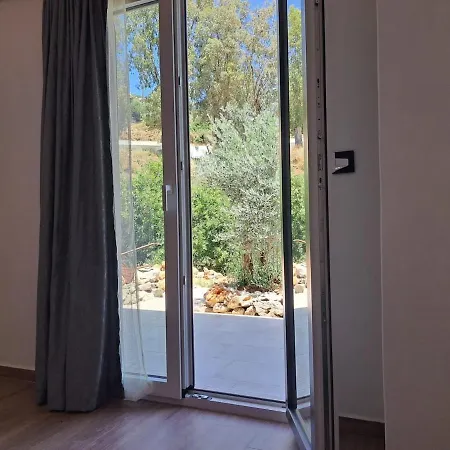 View House *