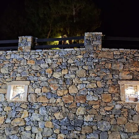 Ferienhaus View House Vromolithos